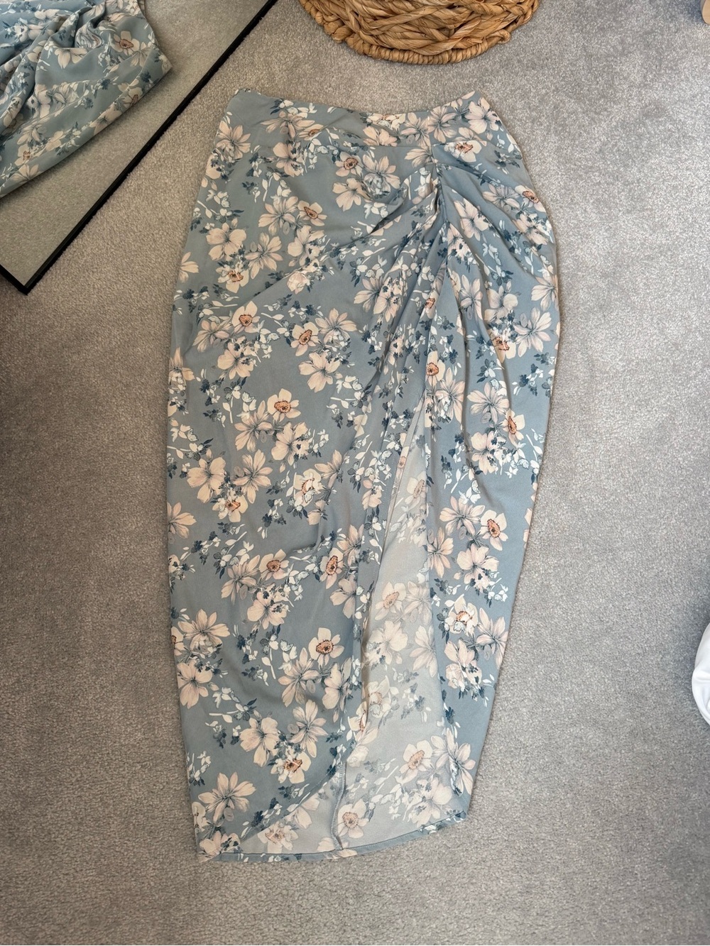 emory park Dusty Blue Floral Ruched Pencil Skirt